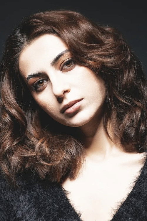 Fidan Bayram as Fəza