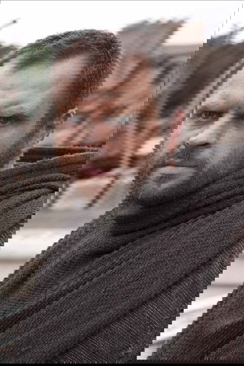 Jody Halse as Policeman