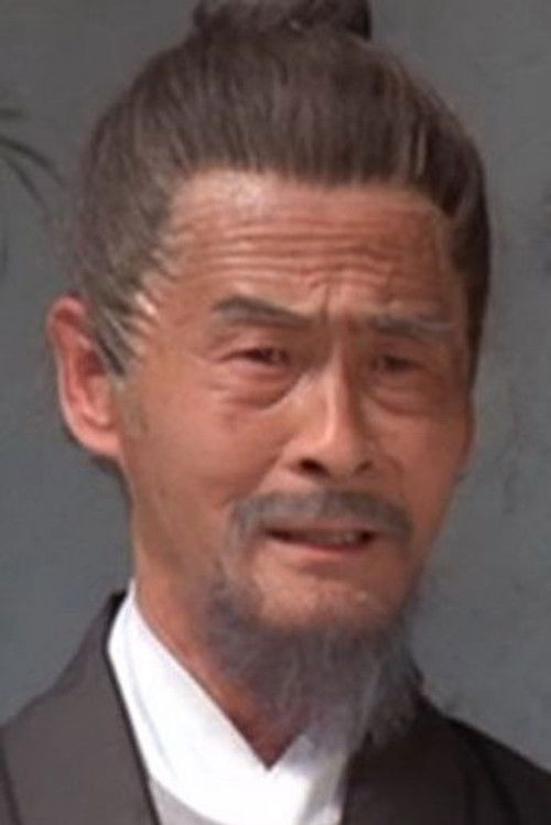 Tony Lee Wan-Miu as Art Admirer