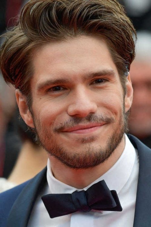 François Civil as Patrick Machado enfant