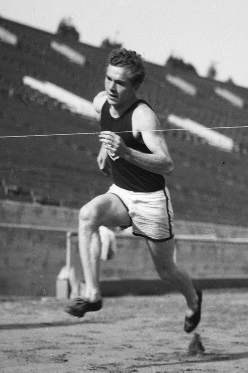 Charley Borah as USC Athlete (uncredited)
