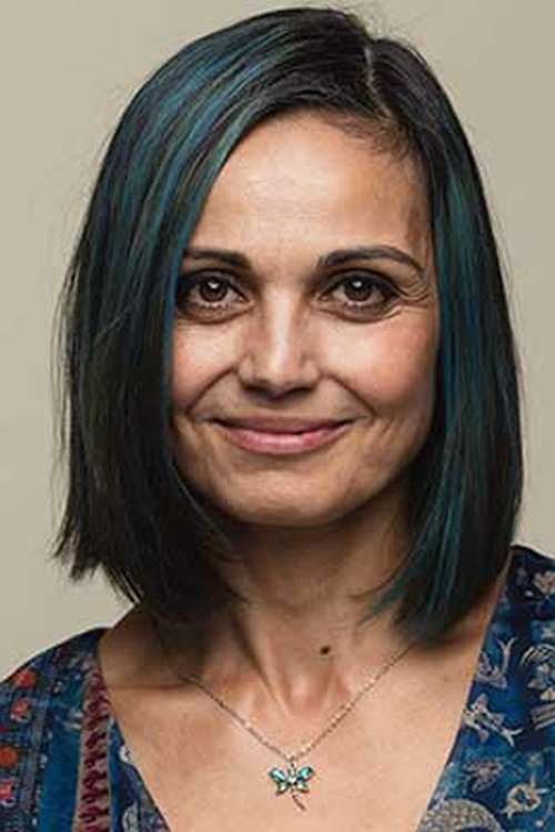 Florina Petcu as Nadja