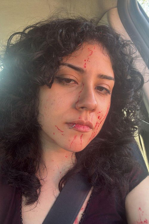 Bianca Evangelista as Duda