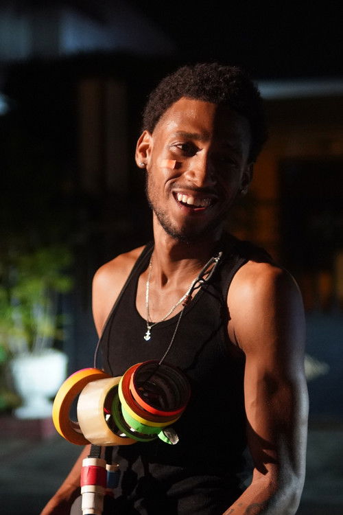 Smailin José Florentino as Amigo Celular