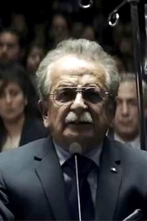 Julio Díaz as Mohammad