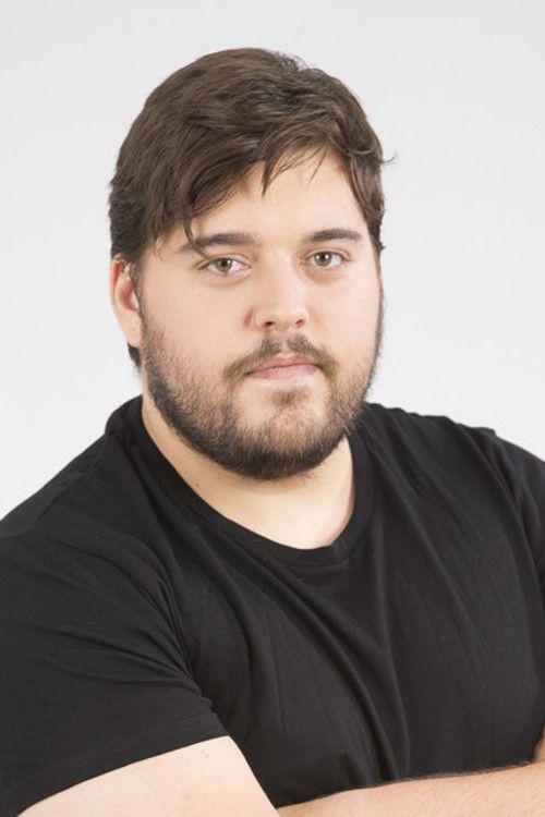 Falco Cabo as Tomás