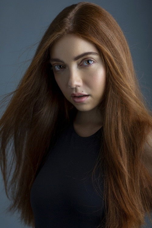 Isabel Morte as Sonia García