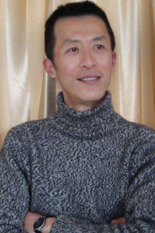 Zhu Xinfan as Lao Ma