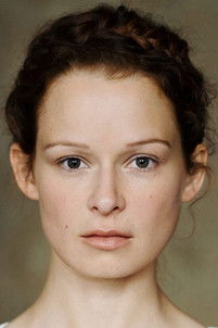 Lilian Naumann as Milan