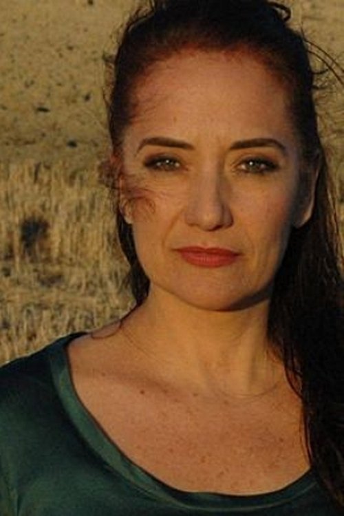 Maria Strova as Carmen