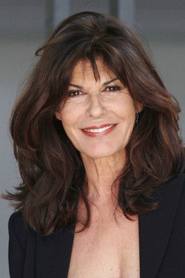 Mita Medici as Angela