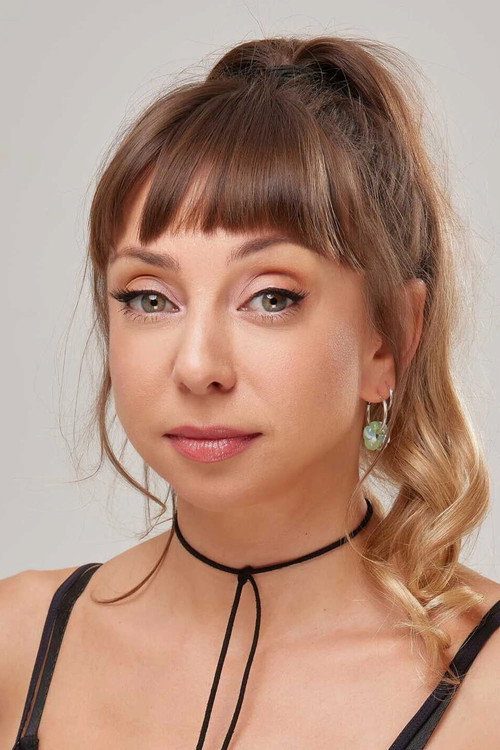 Laura Cymer as Sharon