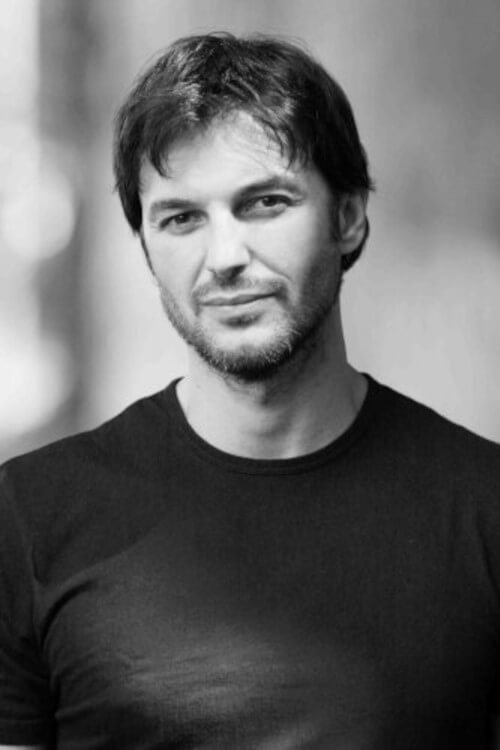 Daniele Ferrari as Ugo