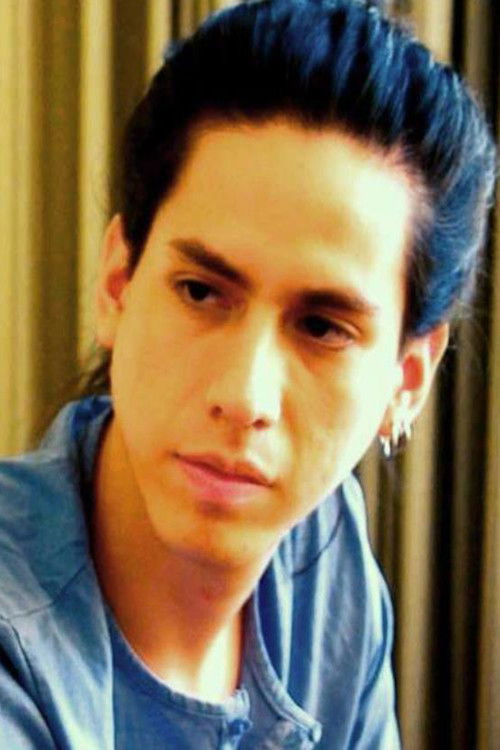 Rodrigo Novoa Chacón as Sebastián