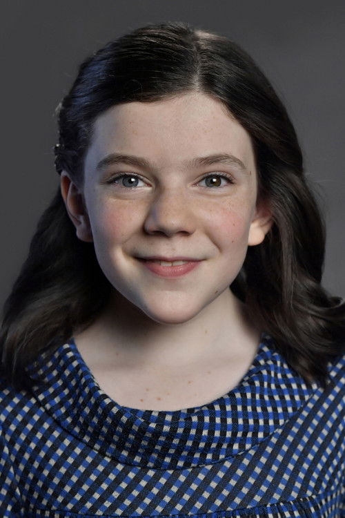 Hannah Levinson as Annie