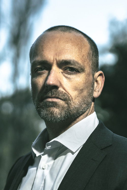 Luke Hendrickson as Scott