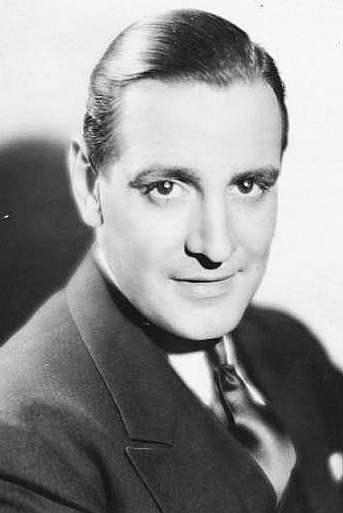 Kenneth Thomson as Williams