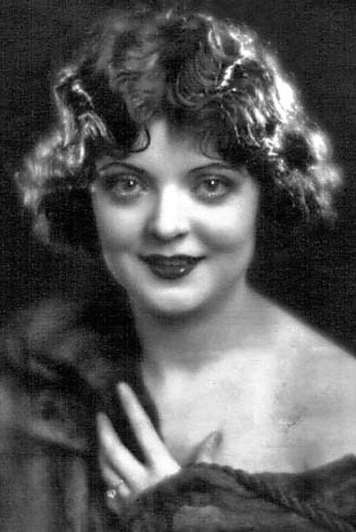 Ethel Shannon as Georgia