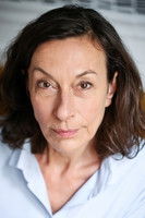 Bénédicte Charpiat as Jeune femme