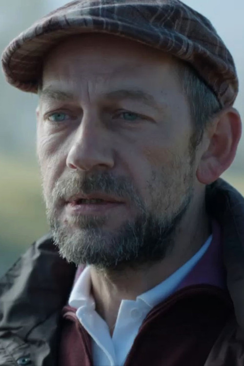 Clive Sawyer as Earlin