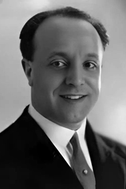 Carlos Martínez Baena as 