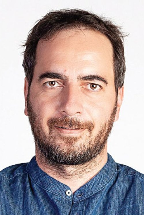 Loris Loizides as Lykourgos Vardis