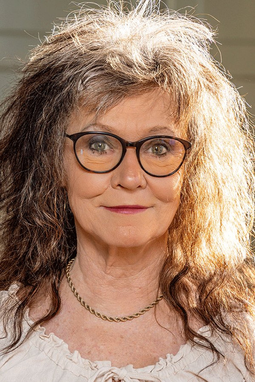 Tine Sylvest as Fru Fortuna