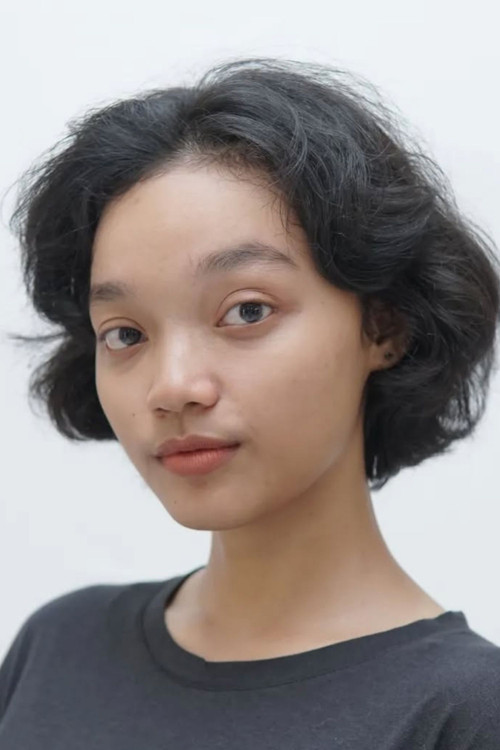 Ratu Nadya Rachma as Sindai