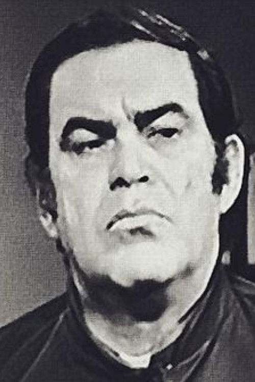 Edmundo Valdemar as Barbero