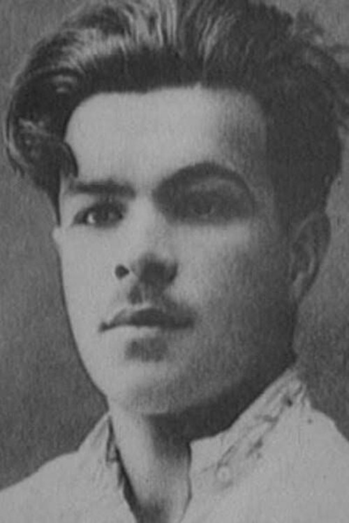 Mark Donskoy as Passerby