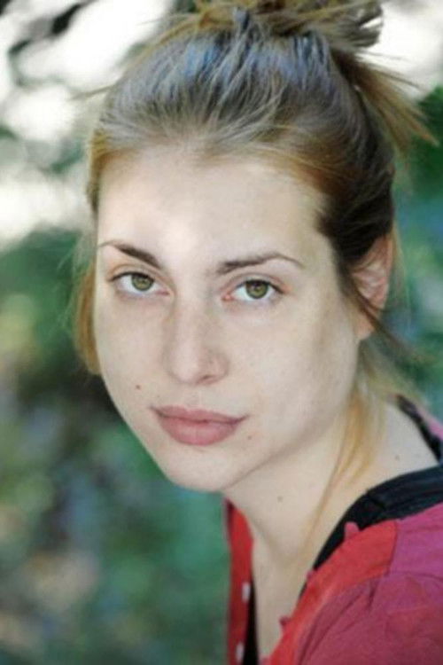 Julie Palmier as Alexa Gervais