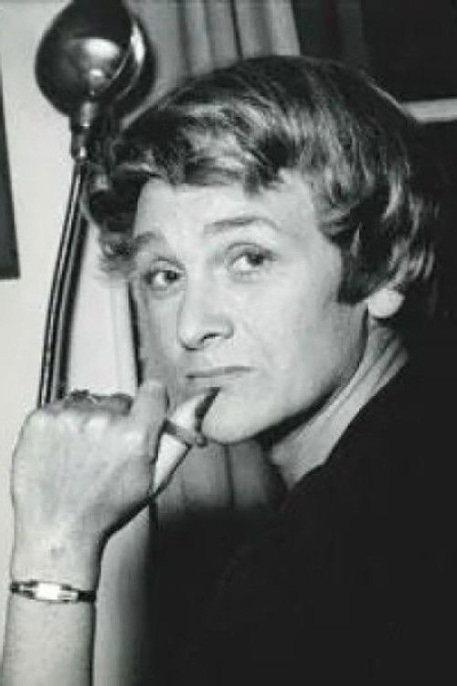 Nicole Védrès as Self