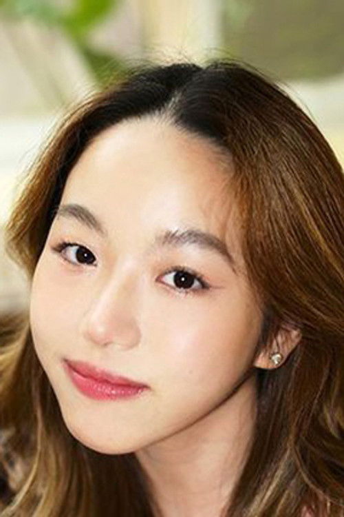 Mersedes Siripath Sarakune as Belle