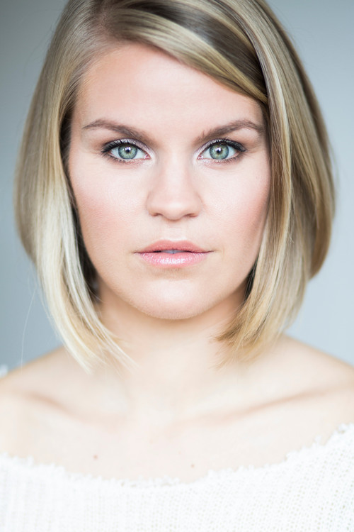 Marion Van Bogaert Nolasco as Alice