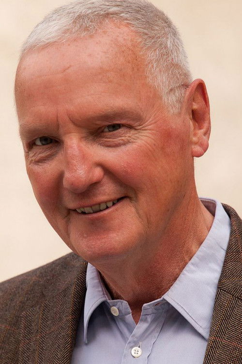 Christian Hoening as Herr Berg