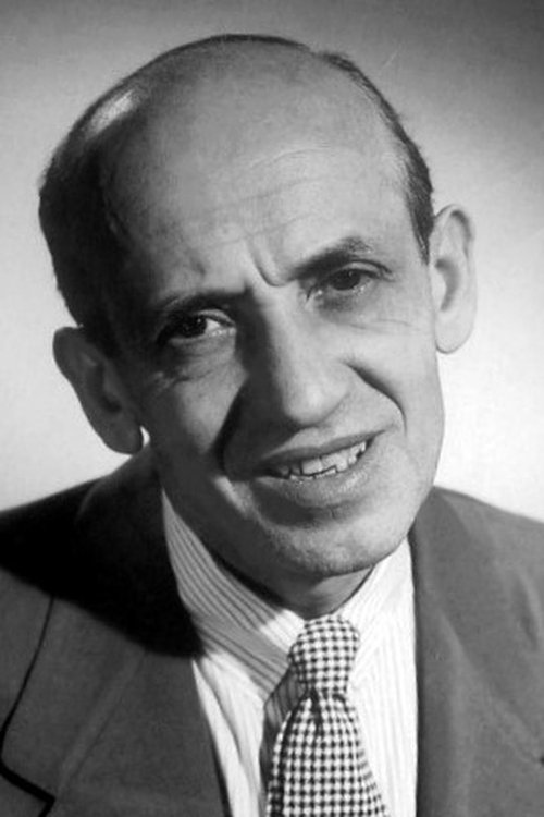 Herbie Faye as Divorcee