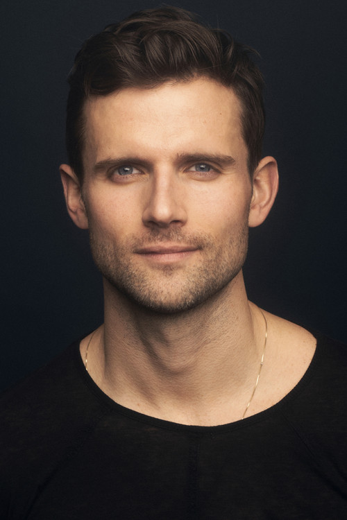 Kyle Dean Massey as Everett Matthews