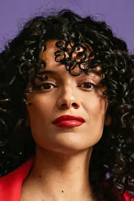 Valeria Santa as Daniela