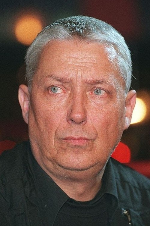 Wojciech Młynarski as On sam