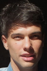 Simon Castets as French Yet