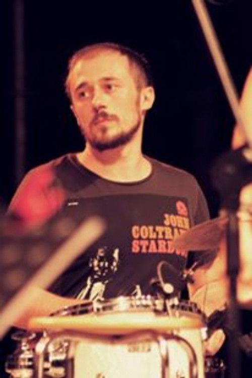 Roberto Pistolesi as Batterie