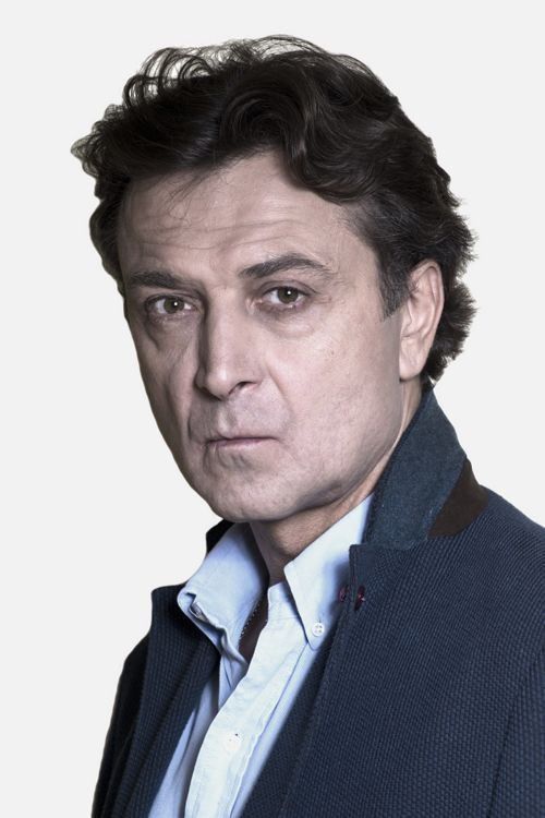 Aleksandr Lazarev Jr. as Генрих VIII