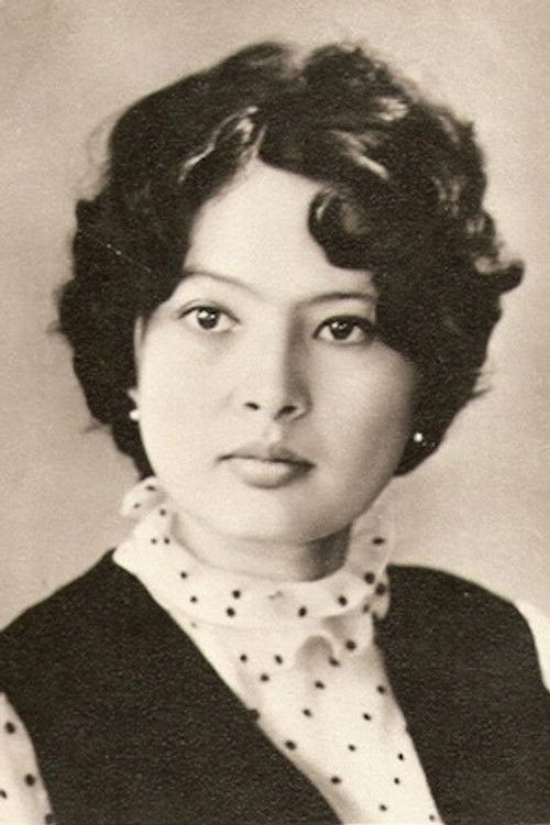 Bayan Adilova as Karlygash