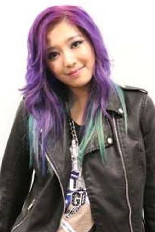 Ferlyn Wong as Kang Yi-hwa