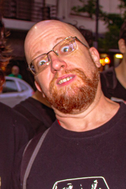 Matías Lojo as Pibe calle 2