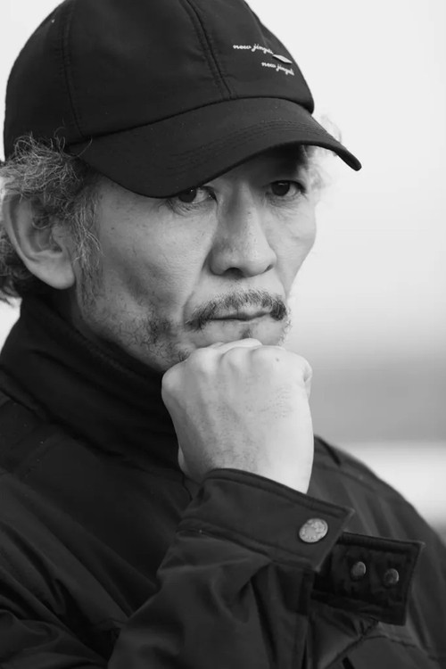 Ernest Abdyjaparov as Self