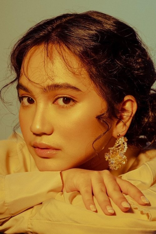 Rachel Amanda as Mila