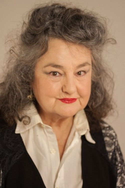 Juana Andueza as Señora Morales