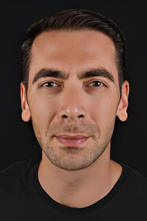 Enver Hüsrevoğlu as Hunter