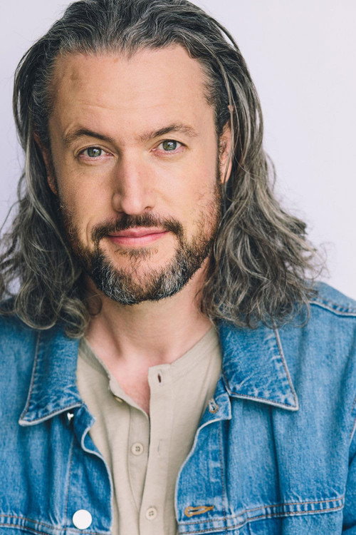 Ryan Meharry as Gus / Maggie